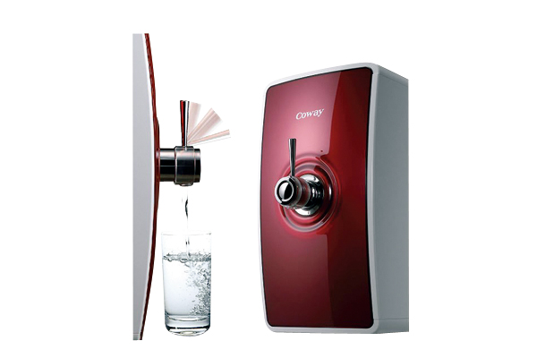 現代人重視健康，水是人體每天所需，隨時隨地都會飲用