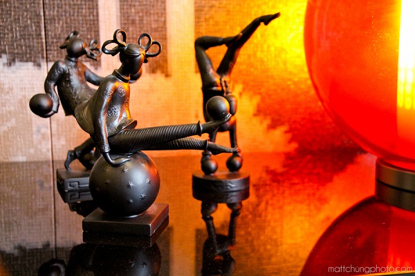 現居新加坡的蘇格蘭先生，遇上華裔太太，卻發現他從學