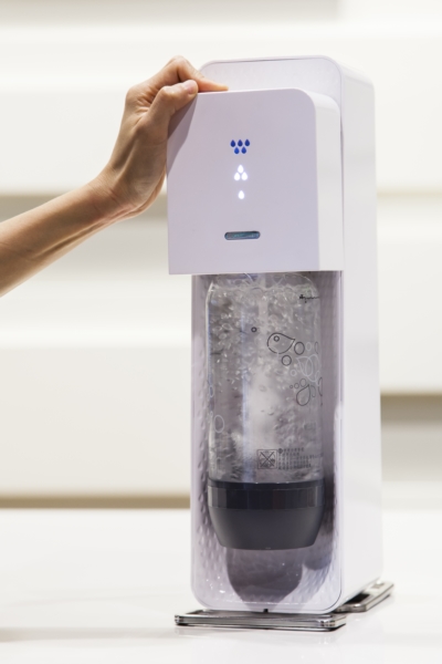 愛喝汽水愛喝到不行的朋友有福了，由瑞士設計大師－伊