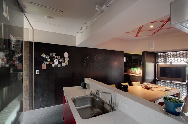 小編帶你看好宅: 原本這戶中古屋的室內光線稍嫌陰暗,