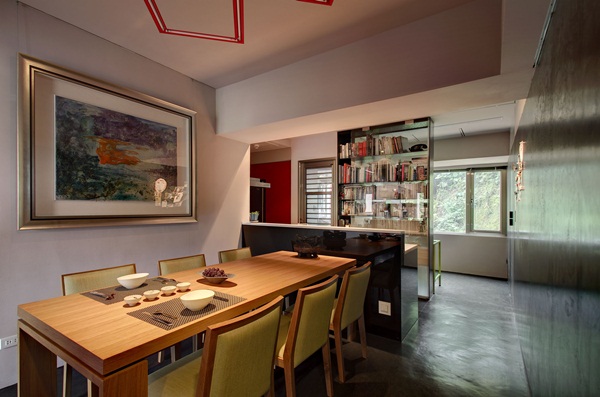 小編帶你看好宅: 原本這戶中古屋的室內光線稍嫌陰暗,