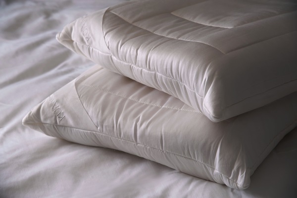 時序入夏，相較於冬被以保暖為原則，挑選夏被則更需要