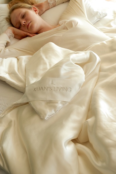 時序入夏，相較於冬被以保暖為原則，挑選夏被則更需要