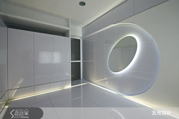 不一定要花俏繁複的裝飾,簡單的幾何造型與線條創意就