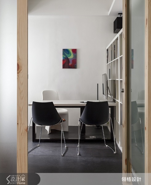 每天至少要待上8小時，遇上加班比在家時間還要多的辦