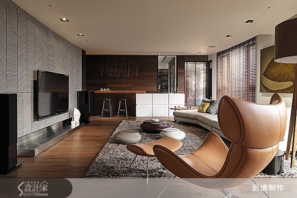 大坪數空間中，客廳最能展現空間的氣度， 但要如何讓