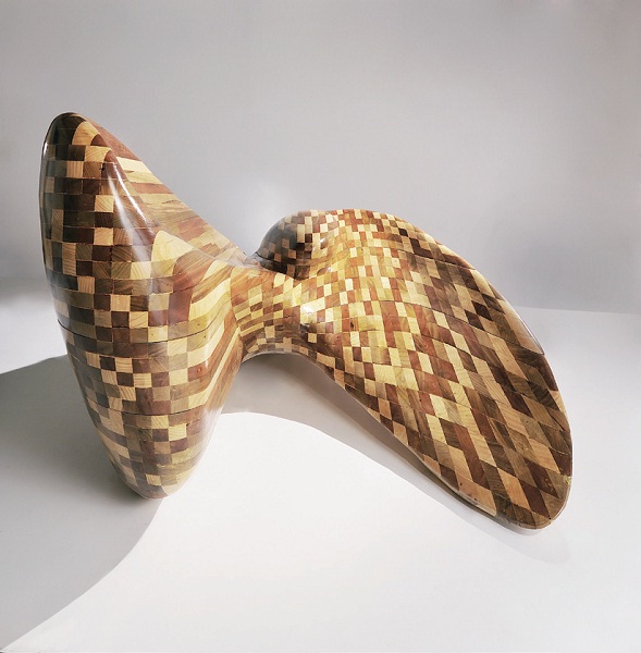 話說第一篇介紹了實木夾板、混搭木板、竹材、三孔清水