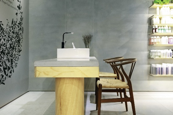 話說第一篇介紹了實木夾板、混搭木板、竹材、三孔清水