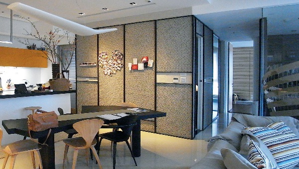 話說第一篇介紹了實木夾板、混搭木板、竹材、三孔清水