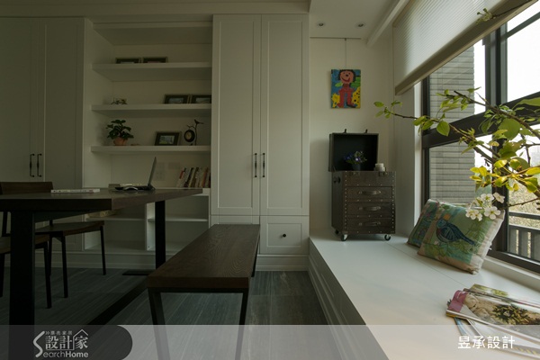 小編帶你看好宅:本案位於台北市,緊鄰河濱公園,有著