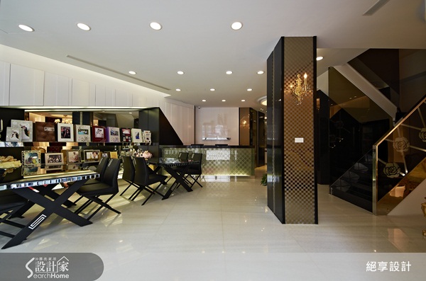 小編帶你看好宅: 一棟6層的透天厝，結合婚紗店的住家