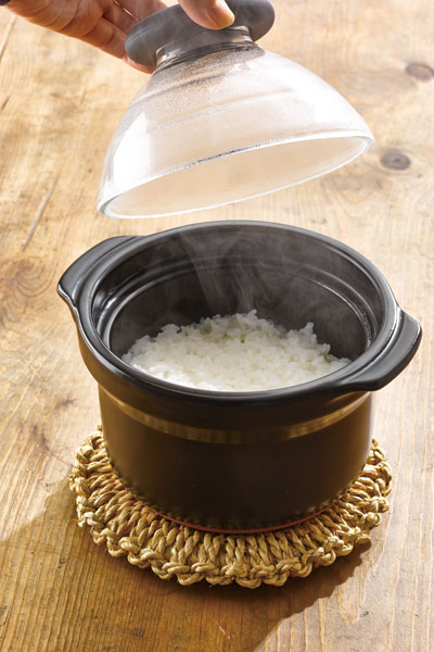 日本人最喜歡早晨來一碗熱呼呼的味噌湯,此時最需要能