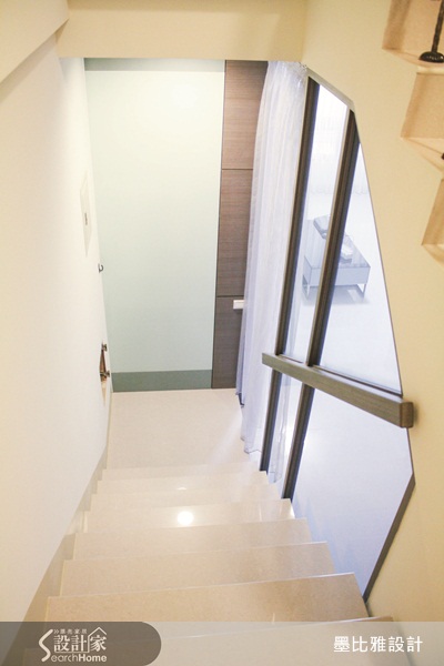 屋主一家目前的家庭成員相當簡單，由於結婚後夫妻倆打