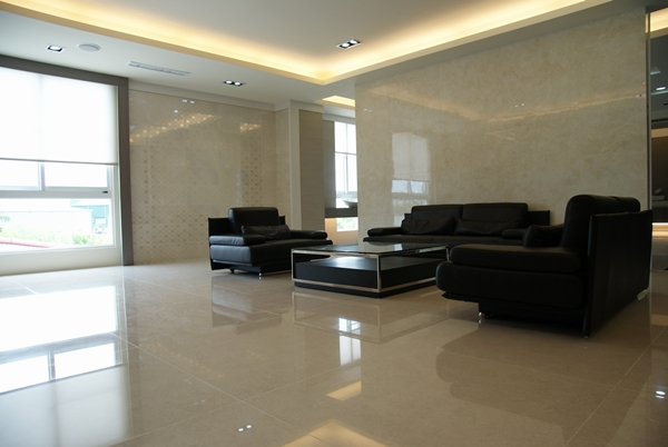 國內磁磚第一品牌冠軍建材為提供大台南地區消費者及專