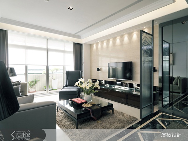 演拓設計保留原先格局,在材質運用上費心,同時也廣泛
