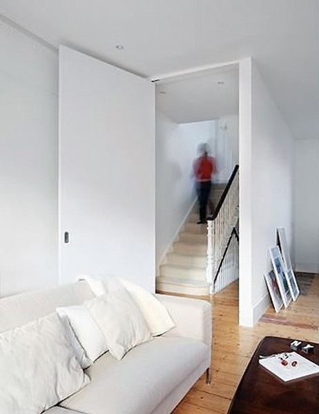 源自於維多利亞時期的兩層樓透天老宅，原本為擁有4間