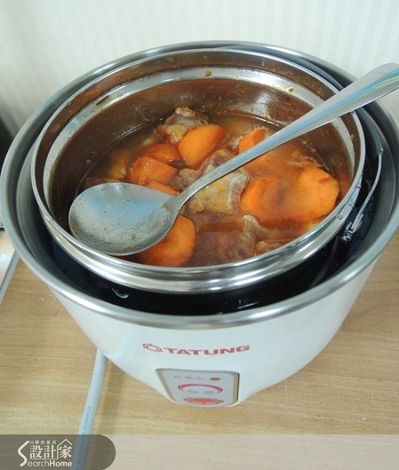 身為設計家網站的小編，我的第一篇開箱文就這樣獻給了