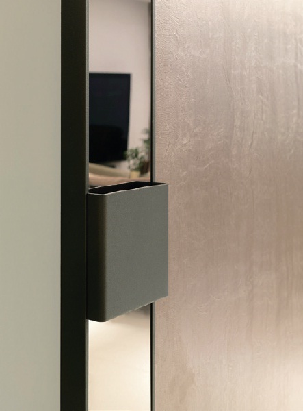 想讓居家空間看起來奢華有質感,並非一定要使用外顯而