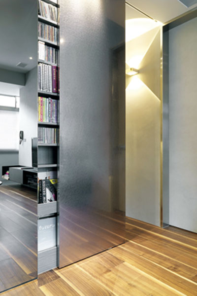 想讓居家空間看起來奢華有質感,並非一定要使用外顯而