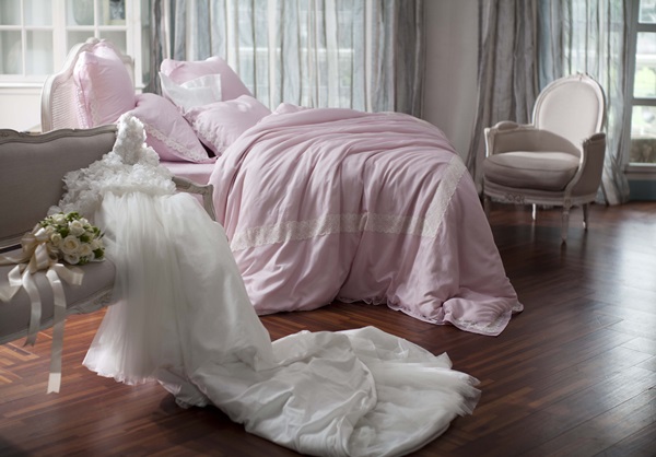 許多年輕朋友第一次接觸到寬庭，是因為一床嶄新的新婚