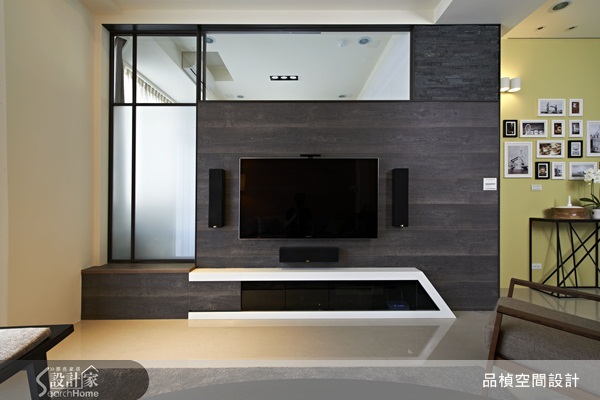 牆面設計在居家空間裝修中是一個很重要的元素，設計的