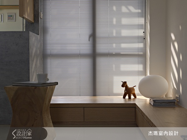 有人喜歡居家空間華麗繁複,但也有人喜歡盡量簡單而有