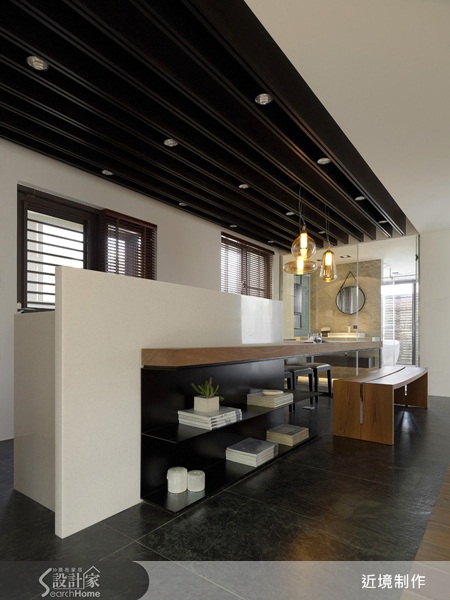 寸土寸金的台北市,把錢花在室外空間是似乎是件奢華的