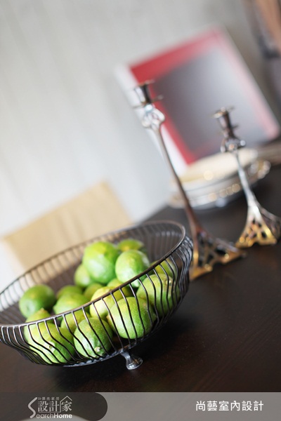 這間屋齡超過20年以上的老屋，經過尚藝設計俞佳宏重新