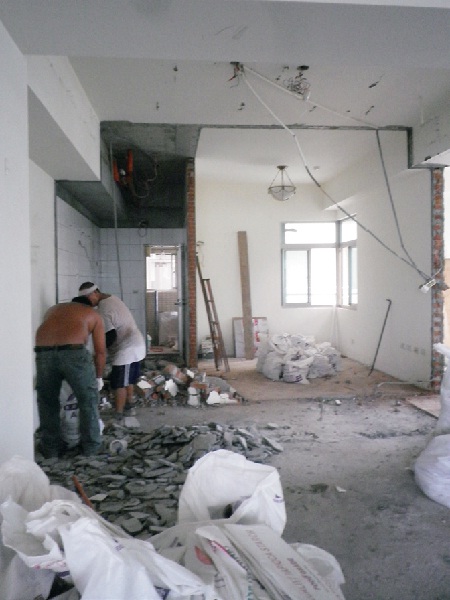 居家空間中，櫃子佔了很大的比例，除了以木作方式製作