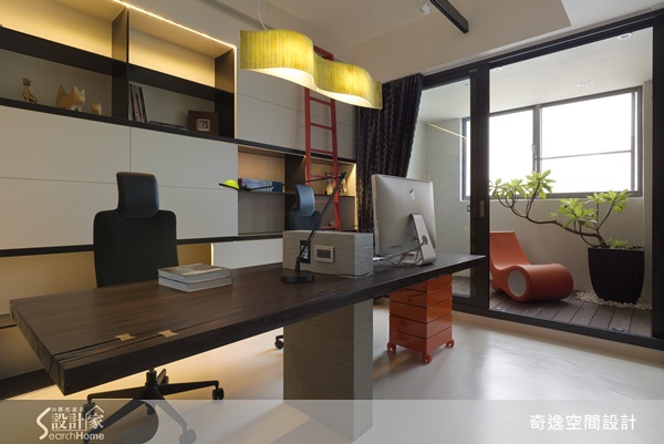 屋主夫妻對於現代風格有所偏愛，買下這間位於台中市的