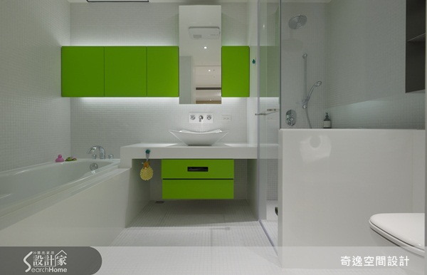 屋主夫妻對於現代風格有所偏愛，買下這間位於台中市的