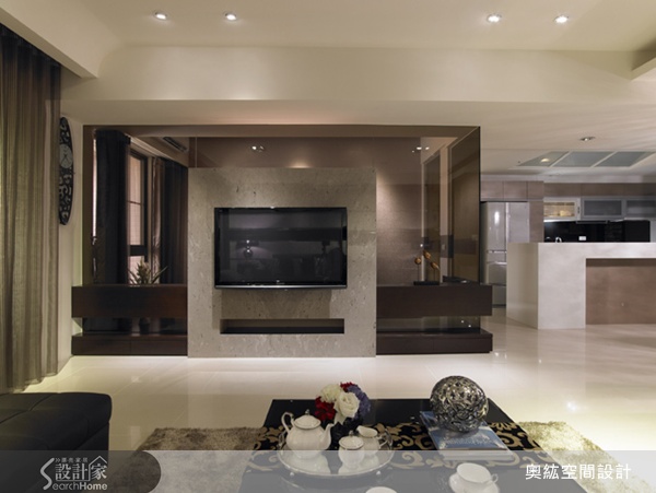 客廳是居家空間中最重要的場所之一,既是家人相處的地