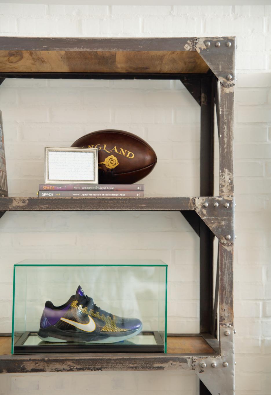 高以翔獨居的空間30坪大，問為何沒有將空間走普遍男性