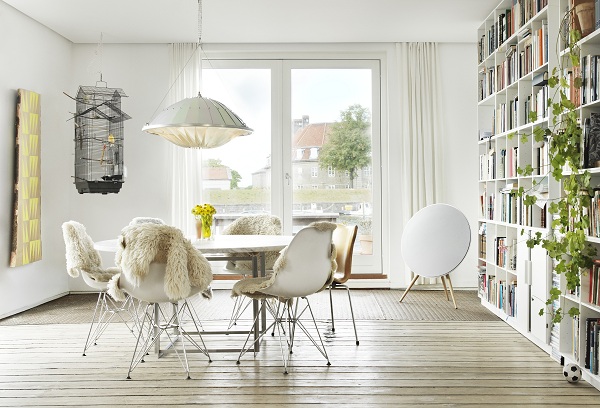 無線音樂播放系統簡潔的設計，不論放置在什麼地方，都