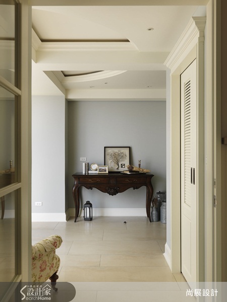 相信古典風格是許多屋主的愛，不過法式古典的優雅與輕