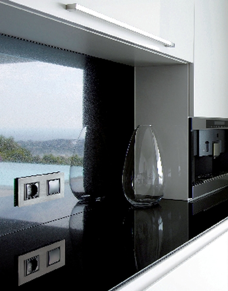 家裡的電燈每天開開關關數十次，你可曾注意到那個扁平