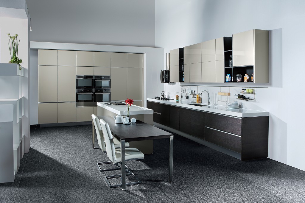 現代化及高效率廚房，就像是是一座電器配備齊全，規劃