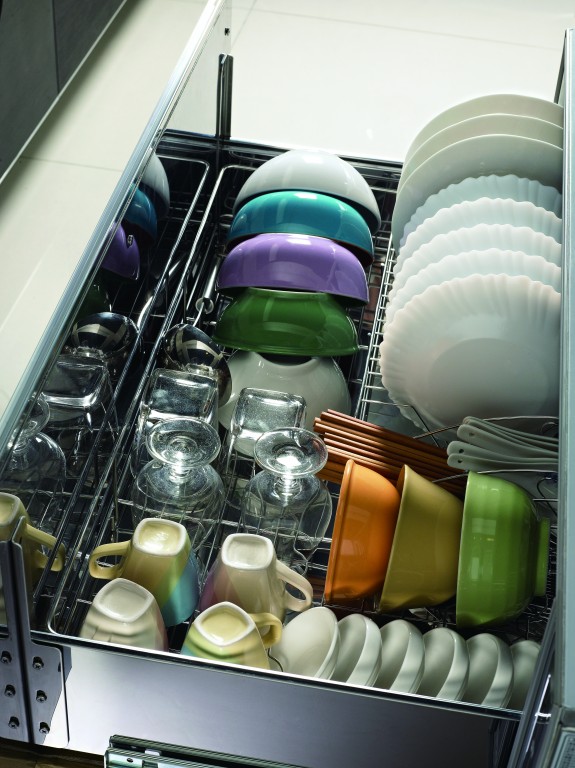 現代化及高效率廚房，就像是是一座電器配備齊全，規劃