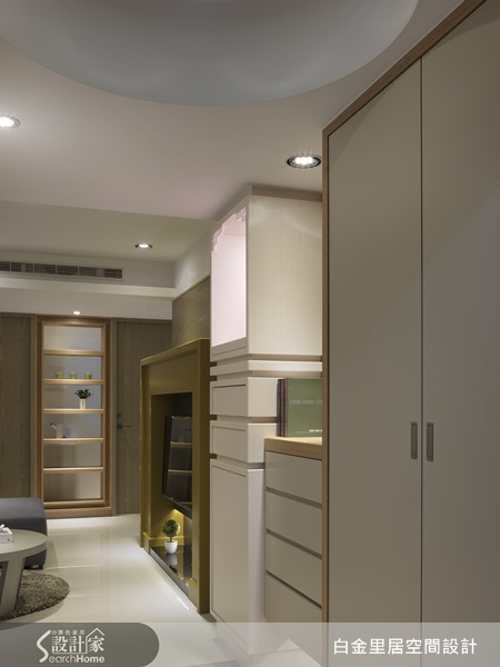 為了迎接第一個外孫，阿公從女兒懷孕開始，就默默地計