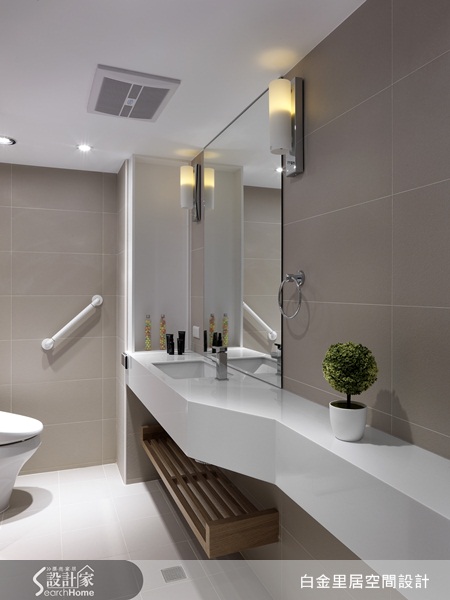 為了迎接第一個外孫，阿公從女兒懷孕開始，就默默地計