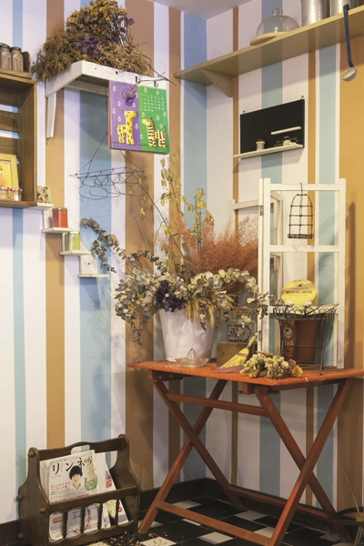 想要讓居家傳遞出鄉村味,就是要靠著各種搭配和陳列手