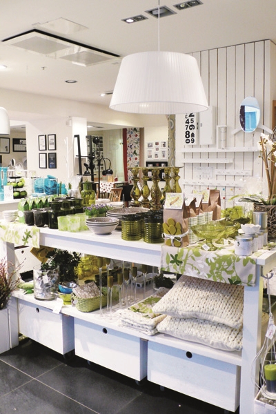 想要讓居家傳遞出鄉村味,就是要靠著各種搭配和陳列手