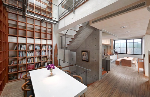 八年前，建築家毛森江先生，在自己挑戰夢想的堅持，買