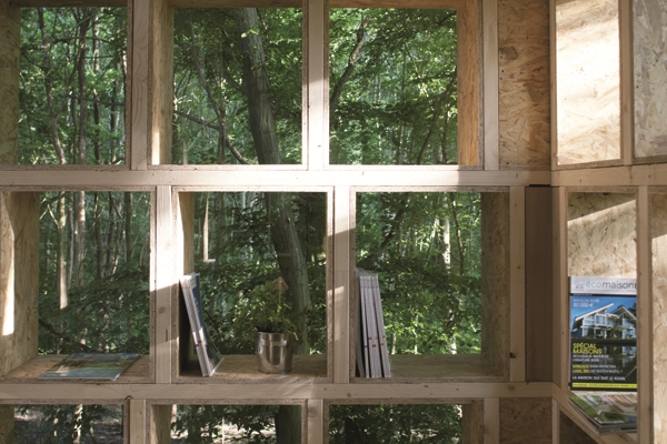 OSB板（Oriented Strand Board）又稱之為「定向纖維板