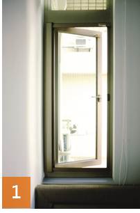 鋁窗工程會需要使用到泥作，因此通常會安排在與泥作工