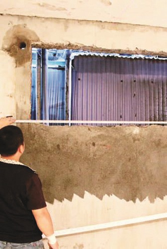 鋁窗工程會需要使用到泥作，因此通常會安排在與泥作工