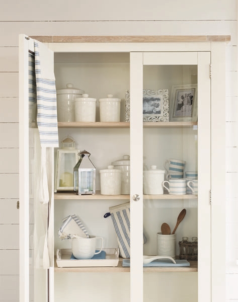 英式鄉村風有沿襲西部粗獷荒漠下的開闊鄉村風格調性，