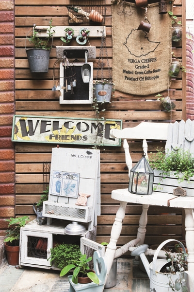 田園鄉村風格中因國家、地理環境不同,因此會產生出粗