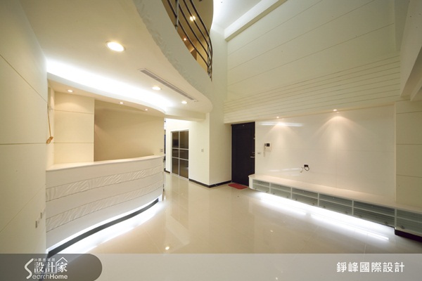 光線對於居住者和空間都有不可忽視的影響,過去傳統照