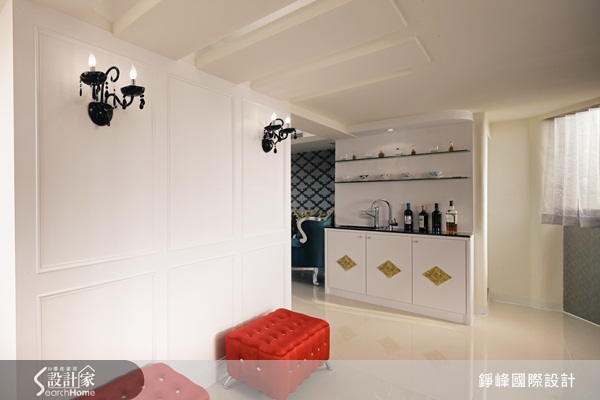 光線對於居住者和空間都有不可忽視的影響,過去傳統照